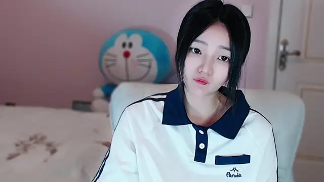xiao-xiao-D online show from 7, 3, 2025