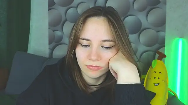 Cute smile sharon online show from 13, 2, 2025