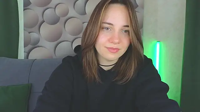 Cute smile sharon online show from 16, 2, 2025