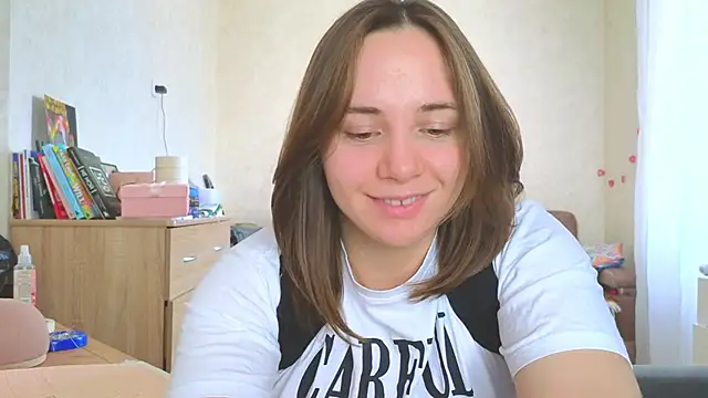 Cute smile sharon online show from 18, 2, 2025