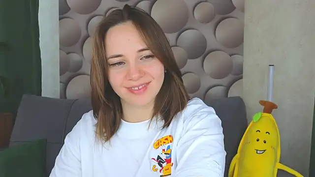 Cute smile sharon online show from 20, 2, 2025