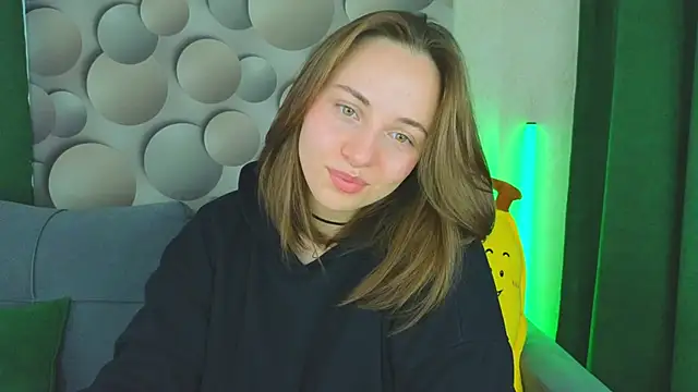 Cute smile sharon online show from 15, 3, 2025