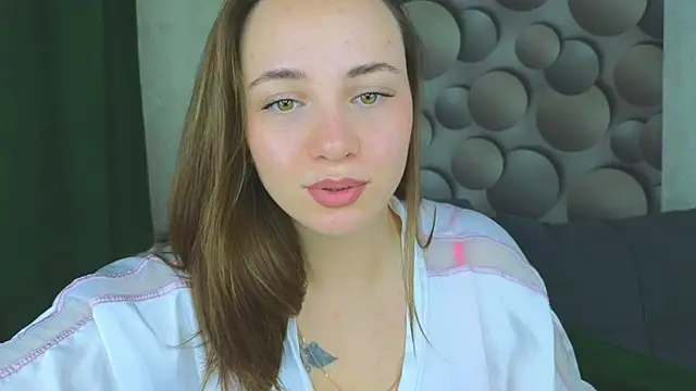 Cute smile sharon online show from 13, 9, 2025