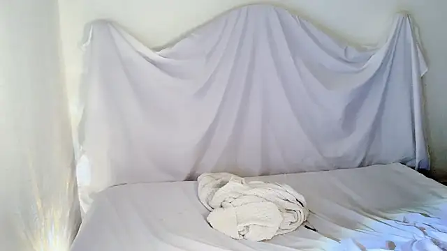 Snapshot of Irene--- chatting on 6, 2, 2026 Irene--- online show from 6, 2, 2026