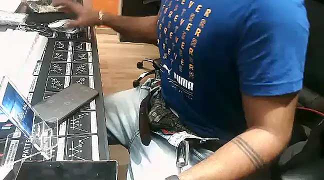 Snapshot of Nil_Talreja chatting on 19, 12, 2024 Nil Talreja online show from 19, 12, 2024