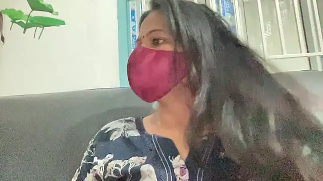 Tamil Sanjana  online show from 1, 2, 2026