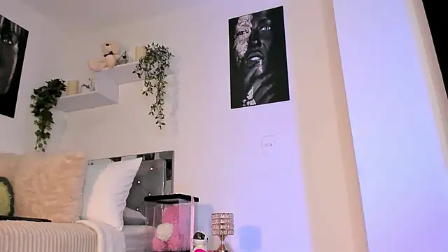 Alissonroses online show from 1, 10, 2025