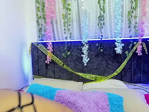 CintiaWalker online show from 30, 10, 2025