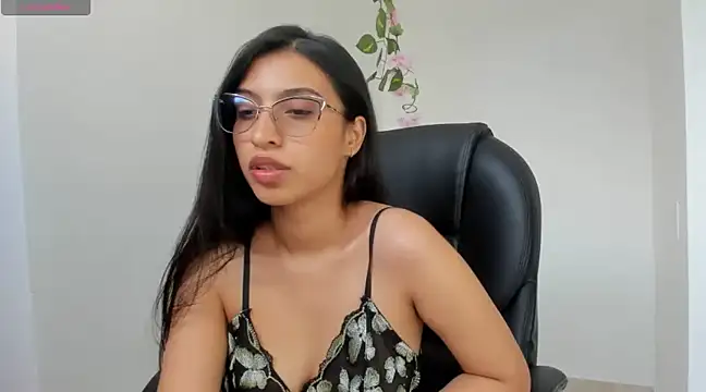 Ninna--1 online show from 13, 2, 2025