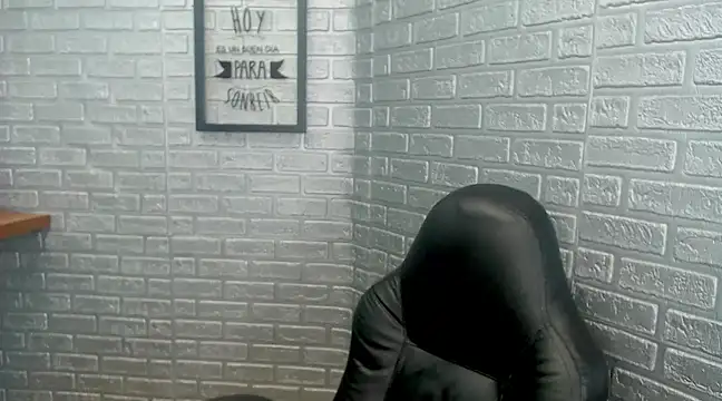 Snapshot of Crystal_Walls chatting on 9, 3, 2025 Crystal Walls online show from 9, 3, 2025