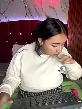 michell boobs  online show from 14, 10, 2025