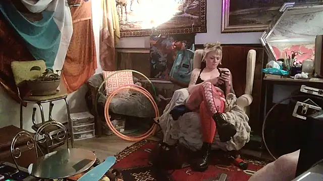 SilverandFox online show from 25, 2, 2025