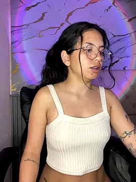 Snapshot of Rosita_forever_ chatting on 8, 10, 2025 Rosita forever online show from 8, 10, 2025