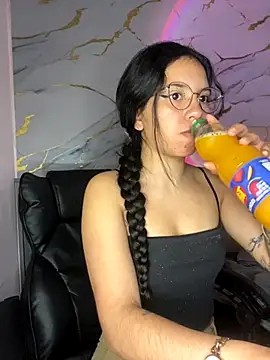 Snapshot of Rosita_forever_ chatting on 16, 10, 2025 Rosita forever online show from 16, 10, 2025