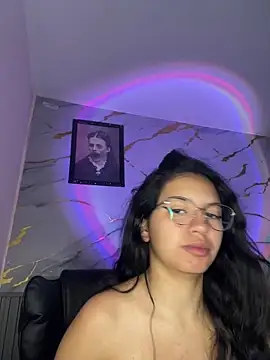 Snapshot of Rosita_forever_ chatting on 21, 10, 2025 Rosita forever online show from 21, 10, 2025