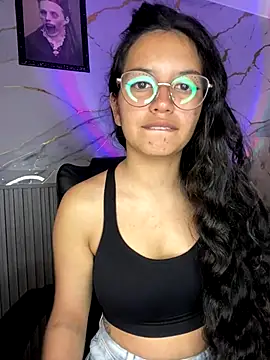 Snapshot of Rosita_forever_ chatting on 23, 10, 2025 Rosita forever online show from 23, 10, 2025