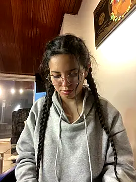 Snapshot of Rosita_forever_ chatting on 8, 11, 2025 Rosita forever online show from 8, 11, 2025