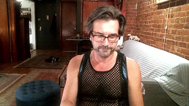 Johnny Bottoms online show from 2, 12, 2025