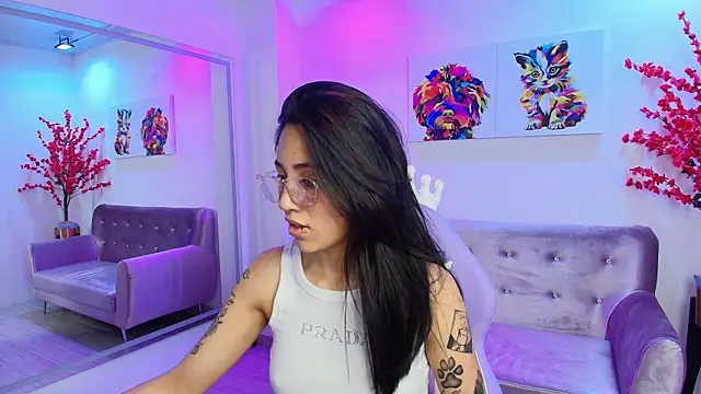 Leia queens online show from 27, 12, 2024