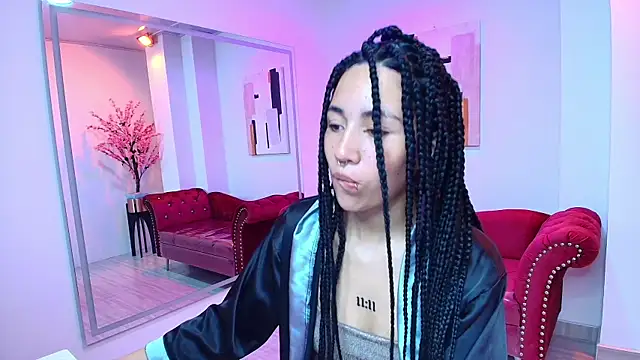 Leia queens online show from 10, 1, 2025