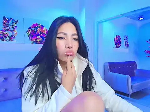 Leia queens online show from 8, 3, 2025