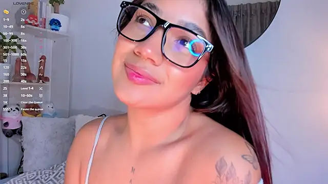 martina roldam online show from 26, 2, 2025