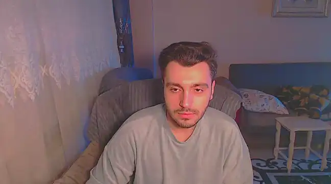 handsomeee04 online show from 3, 2, 2025