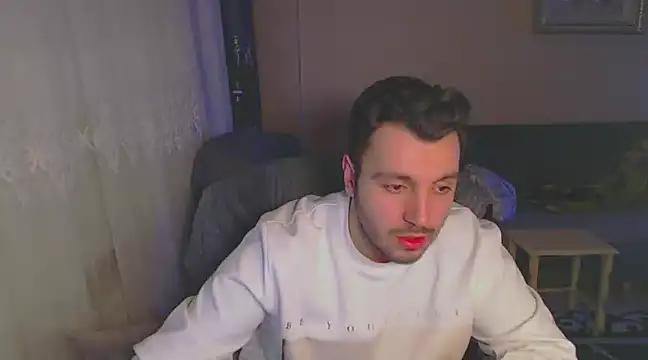 handsomeee04 online show from 5, 2, 2025