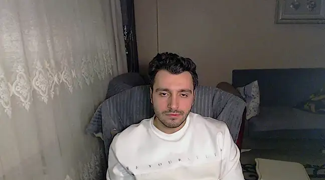 handsomeee04 online show from 9, 2, 2025