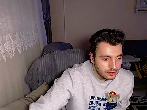 handsomeee04 online show from 22, 2, 2025