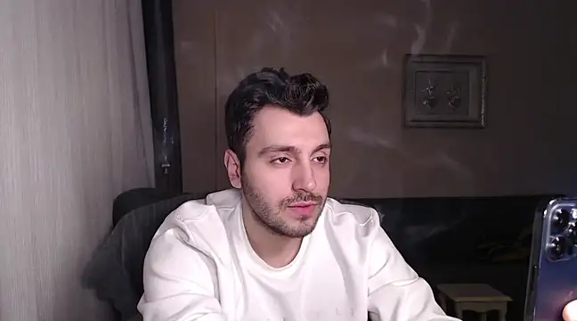 handsomeee04 online show from 19, 3, 2025