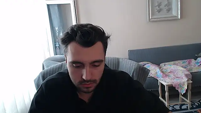 handsomeee04 online show from 1, 10, 2025