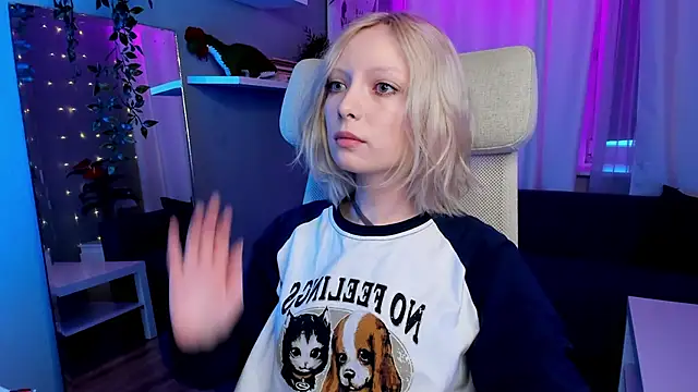 Snapshot of forget_me_not_eve chatting on 4, 2, 2025 forget me not eve online show from 4, 2, 2025