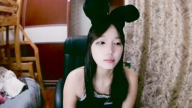 Snapshot of lulu-2002 chatting on 26, 12, 2024 lulu-2002 online show from 26, 12, 2024