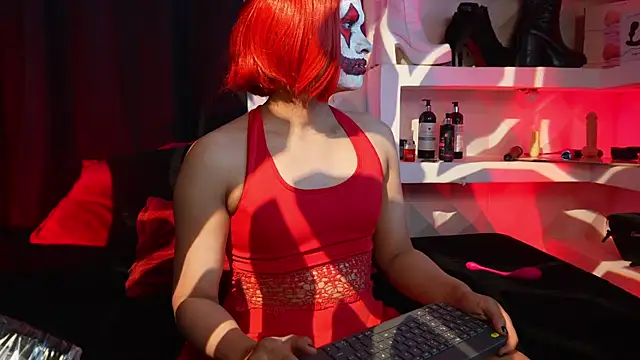 Mara-Bella online show from 31, 10, 2025