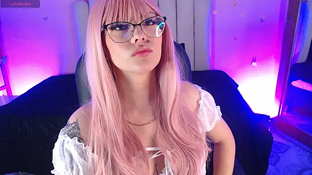 Sweetlu gh online show from 8, 11, 2025