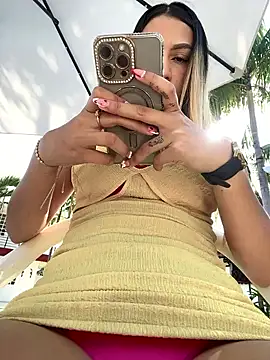 Snapshot of Mariapaula chatting on 12, 1, 2025 Mariapaula online show from 12, 1, 2025