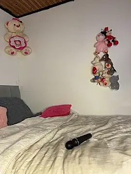 Snapshot of Charlotemonroe chatting on 5, 11, 2025 Charlotemonroe online show from 5, 11, 2025