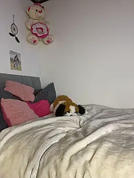 Snapshot of Charlotemonroe chatting on 13, 11, 2025 Charlotemonroe online show from 13, 11, 2025