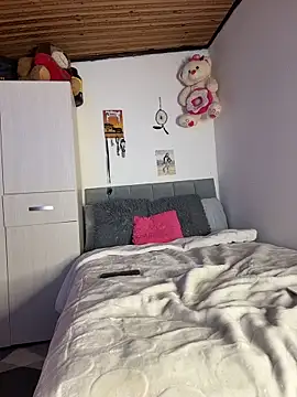 Charlotemonroe online show from 18, 11, 2025