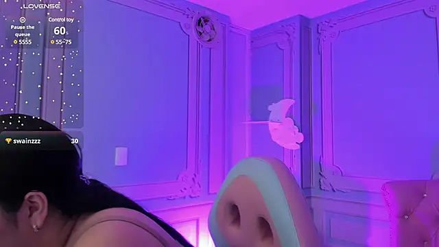 stefany duque1  online show from 27, 12, 2024