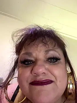 Luciouslouise72xh online show from 29, 11, 2025