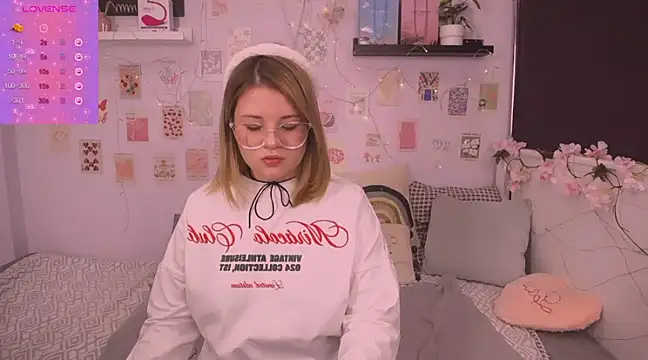 Snapshot of TessPleasure chatting on 3, 1, 2025 TessPleasure online show from 3, 1, 2025