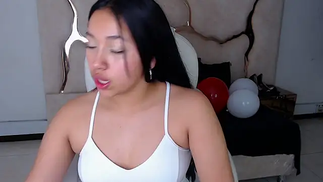 IsabellRodriguez18 online show from 15, 2, 2025