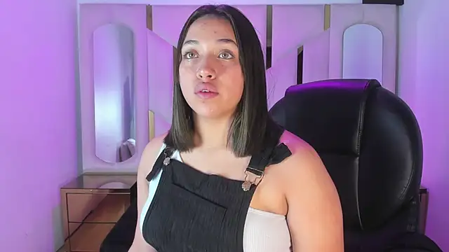 Snapshot of IsabellRodriguez18 chatting on 13, 3, 2026 IsabellRodriguez18 online show from 13, 3, 2026