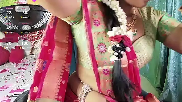 Snapshot of sexyhoney27 chatting on 16, 10, 2025 sexyhoney27 online show from 16, 10, 2025