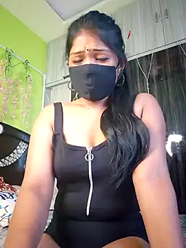 Snapshot of sexyhoney27 chatting on 22, 10, 2025 sexyhoney27 online show from 22, 10, 2025