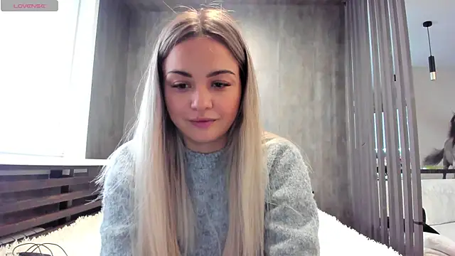 Snapshot of Mia___murrr chatting on 8, 11, 2025 Mia murrr online show from 8, 11, 2025