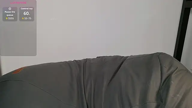 Yu UwU  online show from 7, 2, 2026