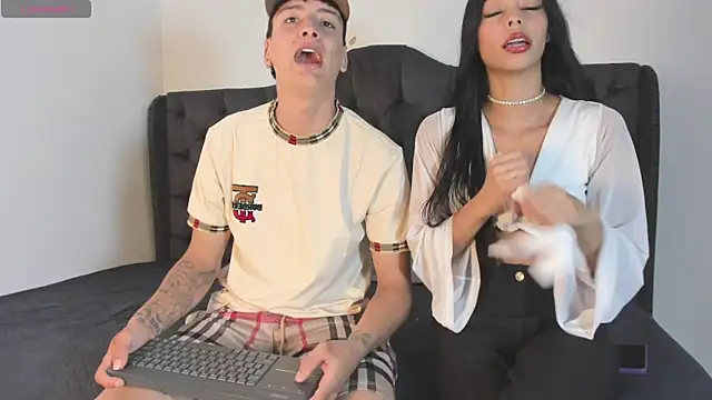 Snapshot of two_milkyway chatting on 26, 10, 2025 two milkyway online show from 26, 10, 2025